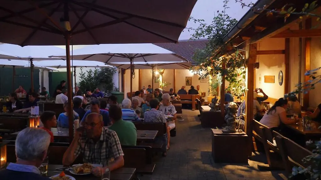 Hotel & Brauerei-Gasthof Neuwirt نوبورغ آن دي دوناو ألمانيا