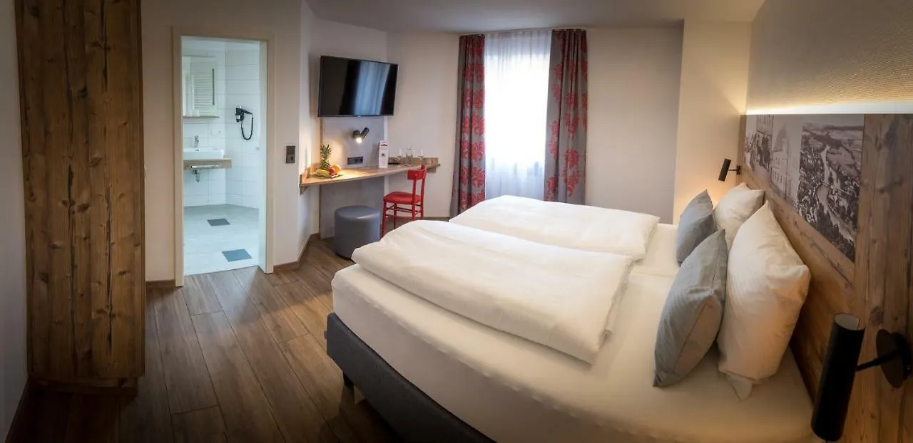 **  Hotel & Brauerei-Gasthof Neuwirt نوبورغ آن دي دوناو ألمانيا